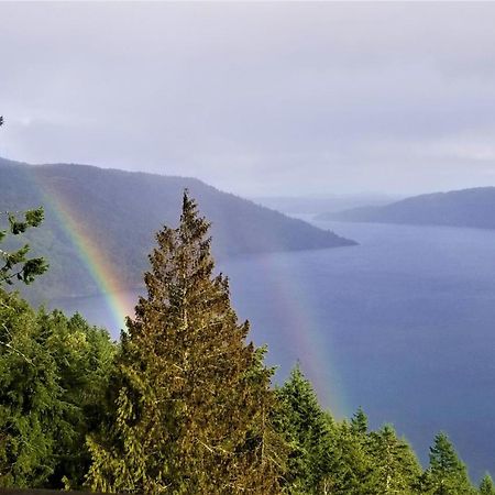 Moon Water Lodge Malahat Luaran gambar