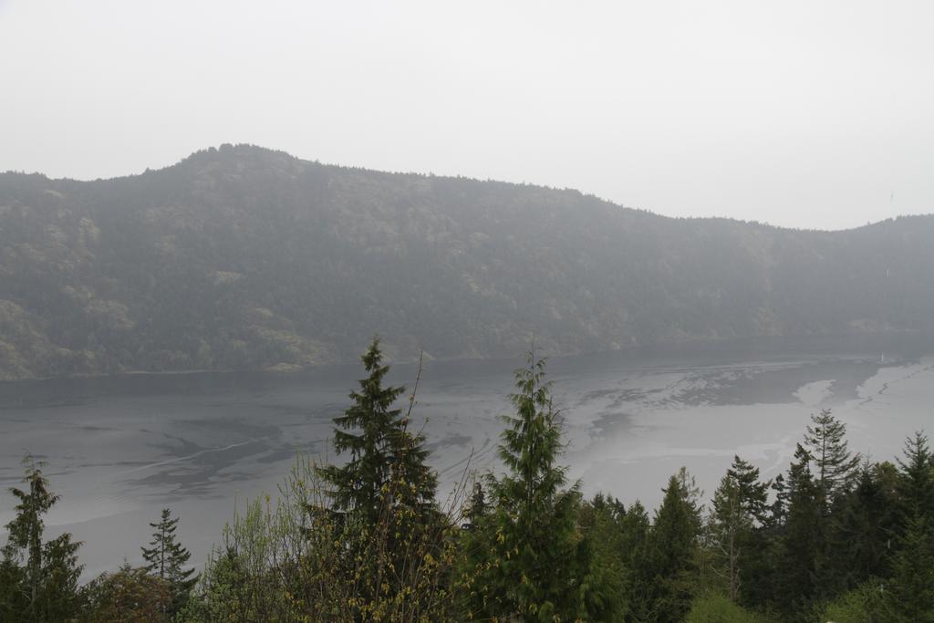 Moon Water Lodge Malahat Bilik gambar